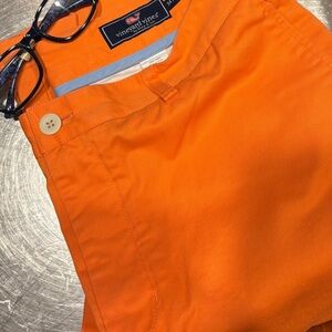 NWOT Vineyard Vines Men's pants.